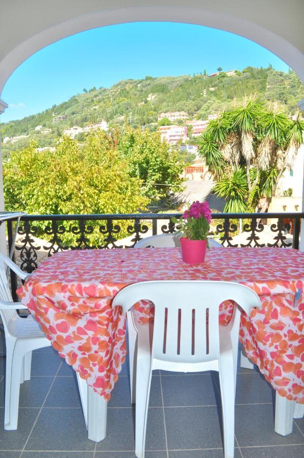 Yannis - Holiday Apartments On Agios Gordios Beach In Corfu Exteriör bild